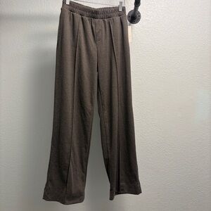 New A new day wide Leg pants Women’s Size Small grey herringbone pull on slacks